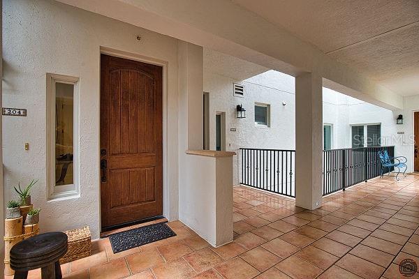 Listing photo id 13 for 11220 Hacienda Del Mar Boulevard 204