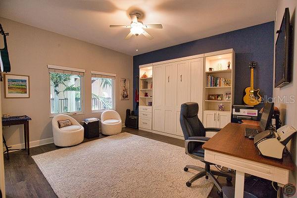 Listing photo id 18 for 11220 Hacienda Del Mar Boulevard 204