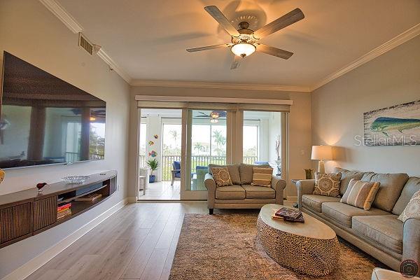 Listing photo id 29 for 11220 Hacienda Del Mar Boulevard 204