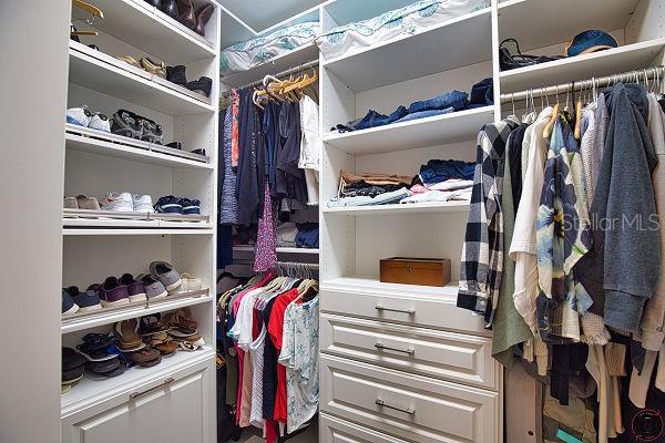 Listing photo id 35 for 11220 Hacienda Del Mar Boulevard 204