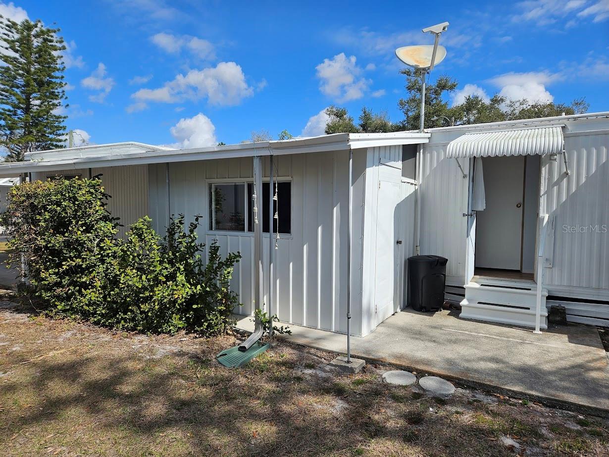 Image 26 of 52 For 1800 Englewood Road 35