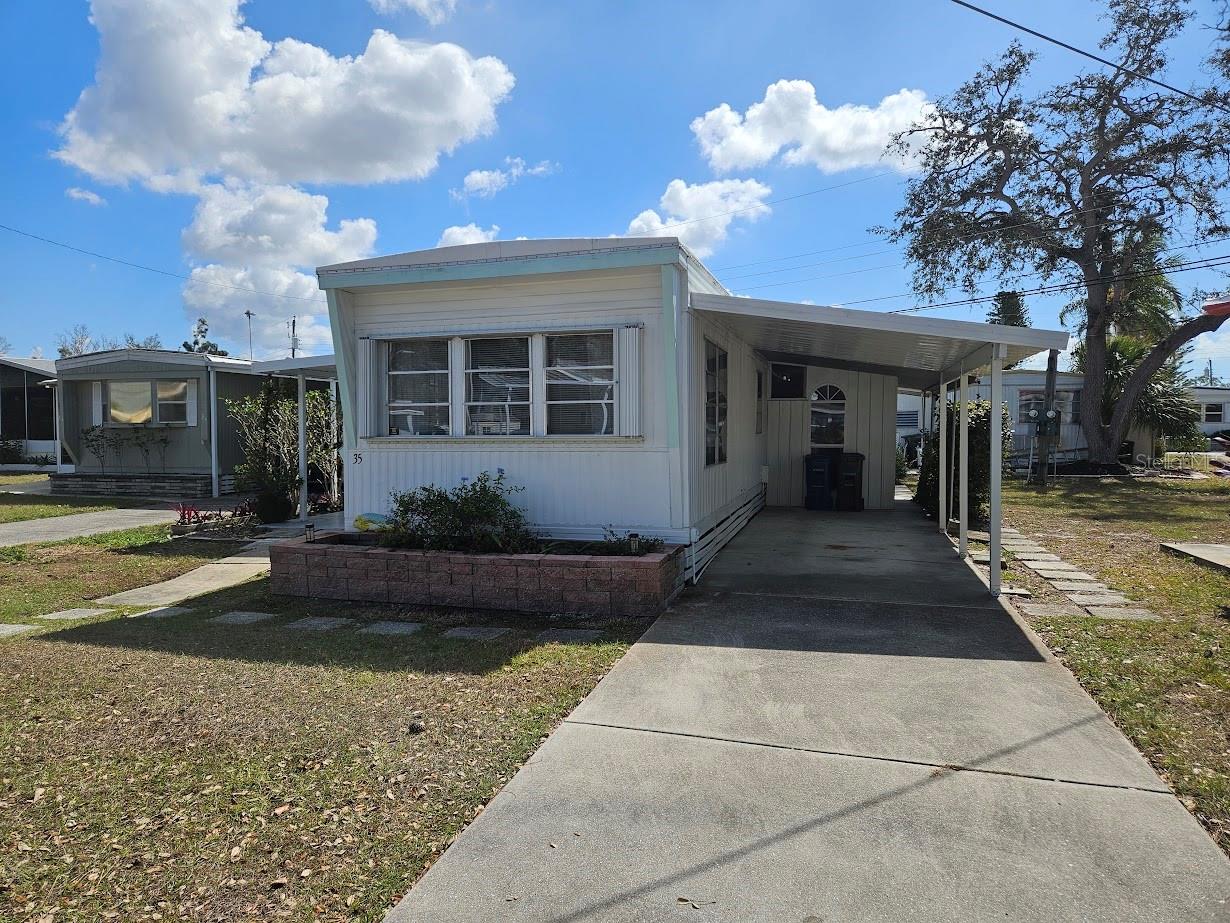 Image 37 of 52 For 1800 Englewood Road 35