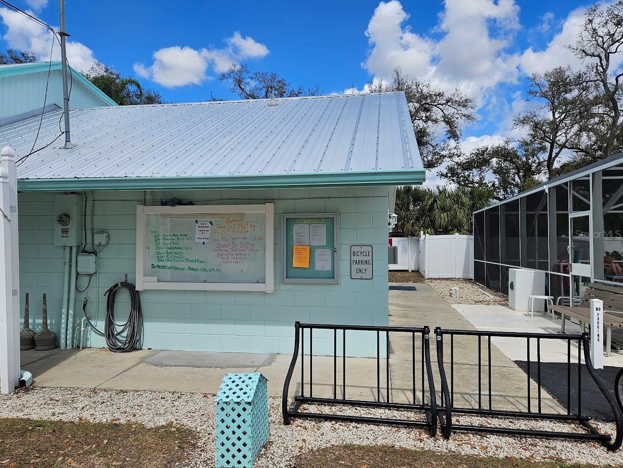 Image 42 of 52 For 1800 Englewood Road 35