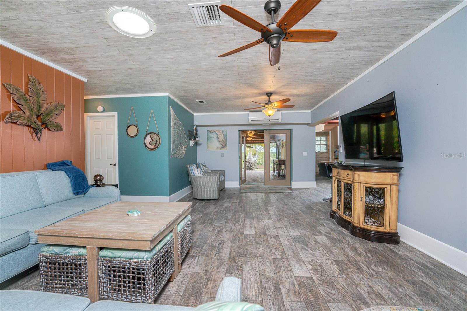 Image 12 of 61 For 2186 Oyster Creek Drive