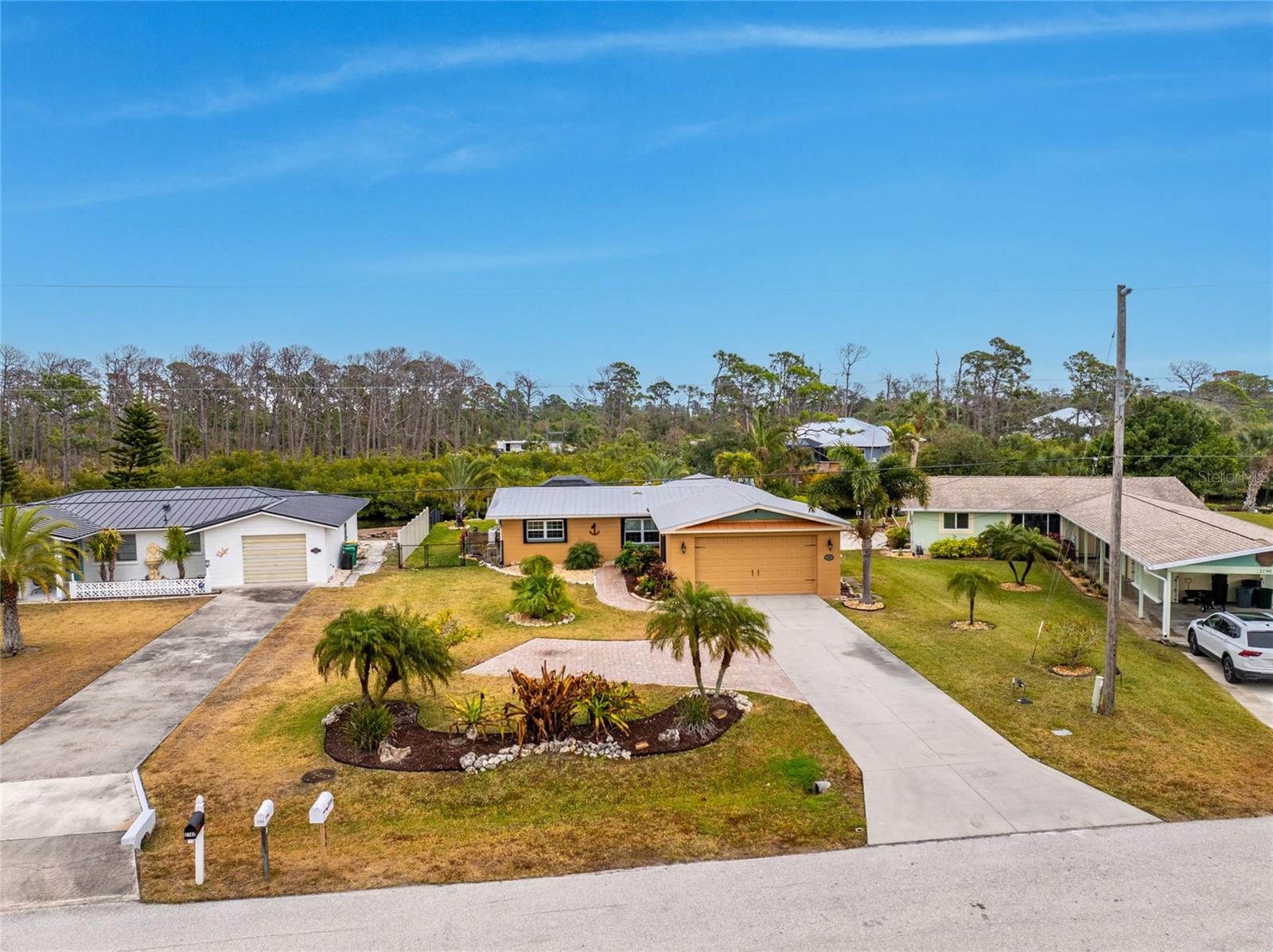 Image 2 of 61 For 2186 Oyster Creek Drive