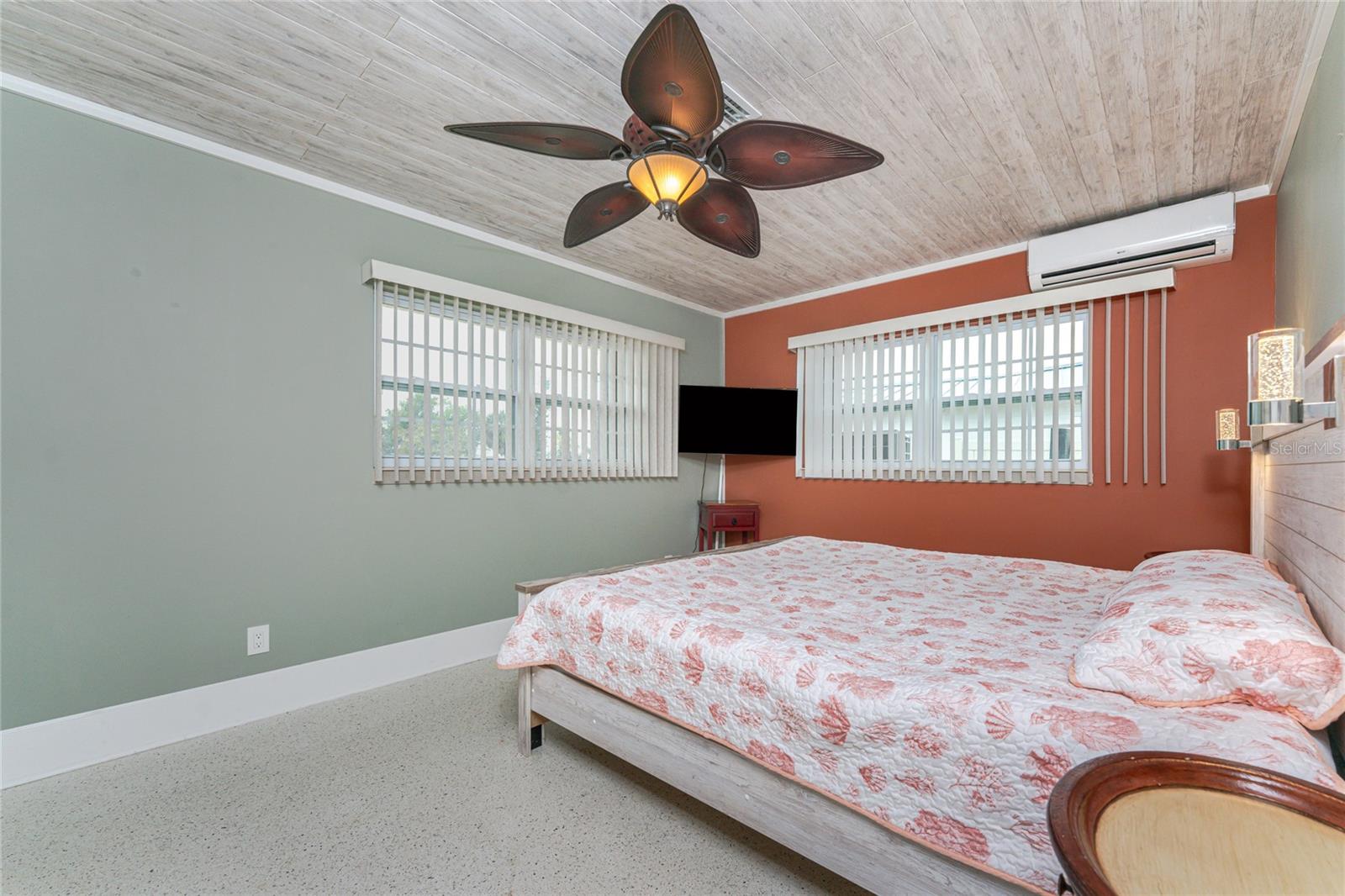 Image 40 of 61 For 2186 Oyster Creek Drive