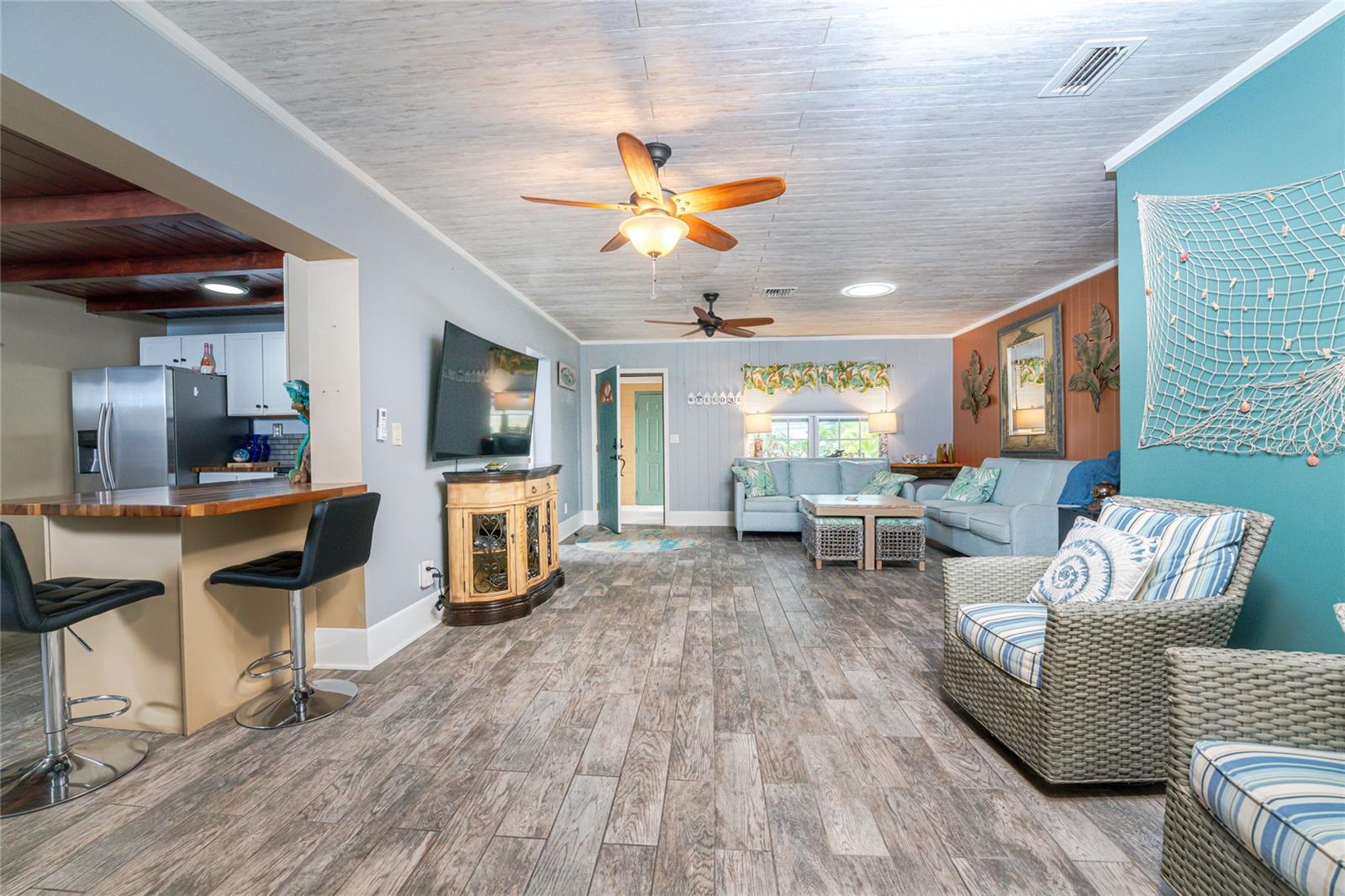 Image 8 of 61 For 2186 Oyster Creek Drive