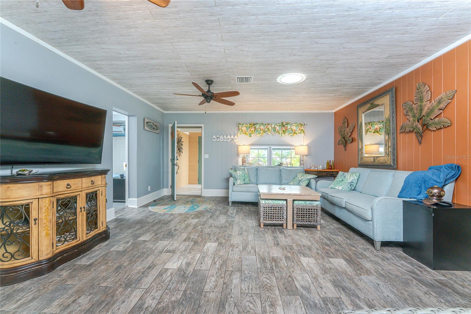 Image 9 of 61 For 2186 Oyster Creek Drive