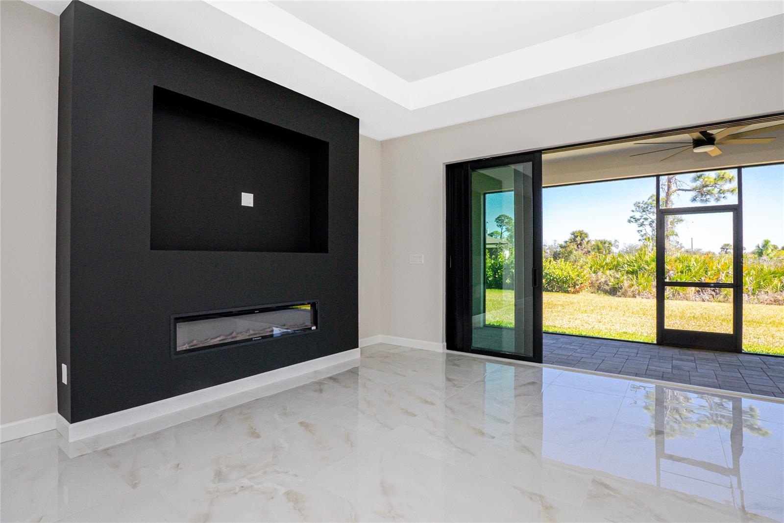 Image 10 of 45 For 242 Brig Circle W