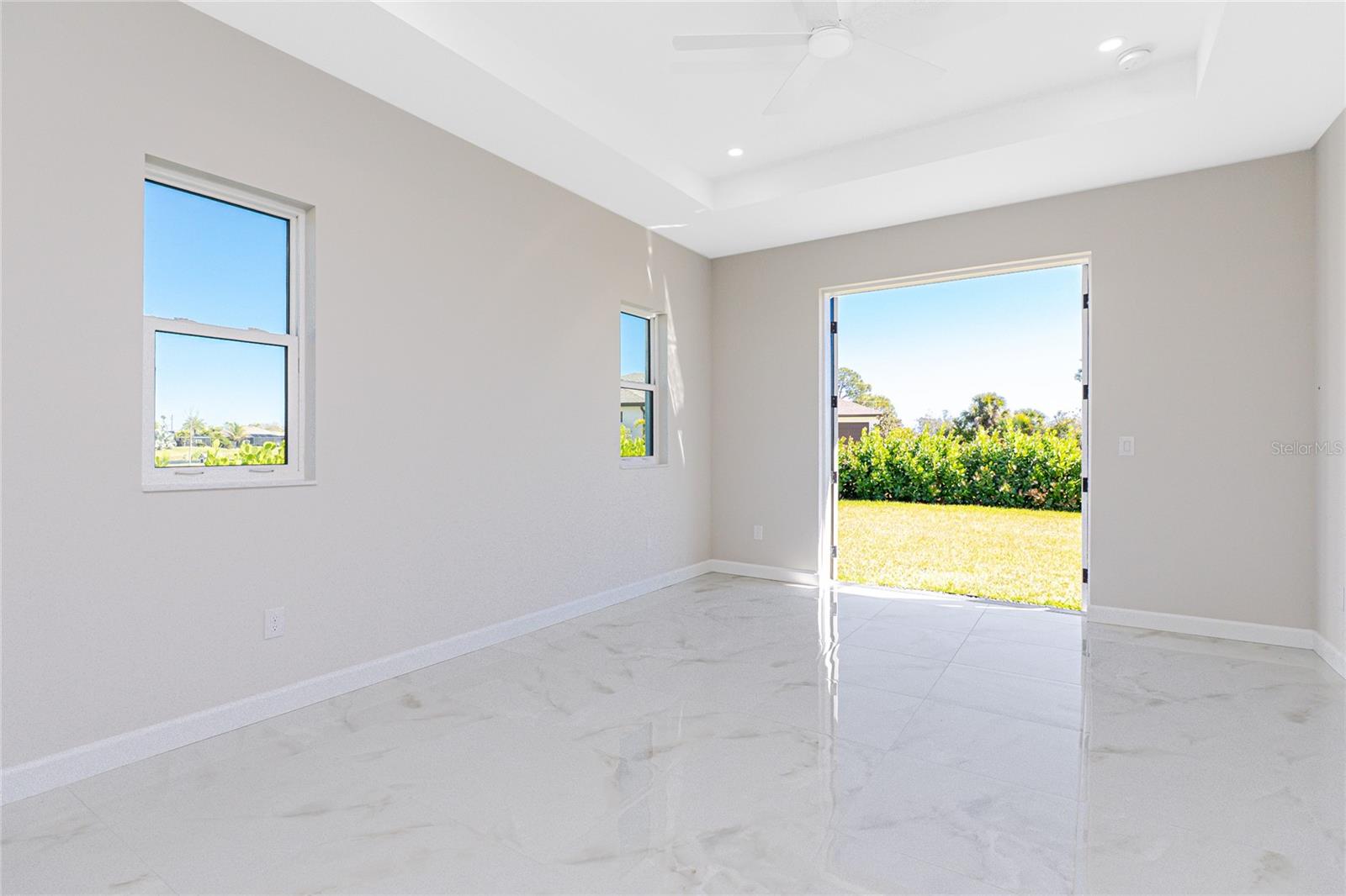 Image 27 of 45 For 242 Brig Circle W