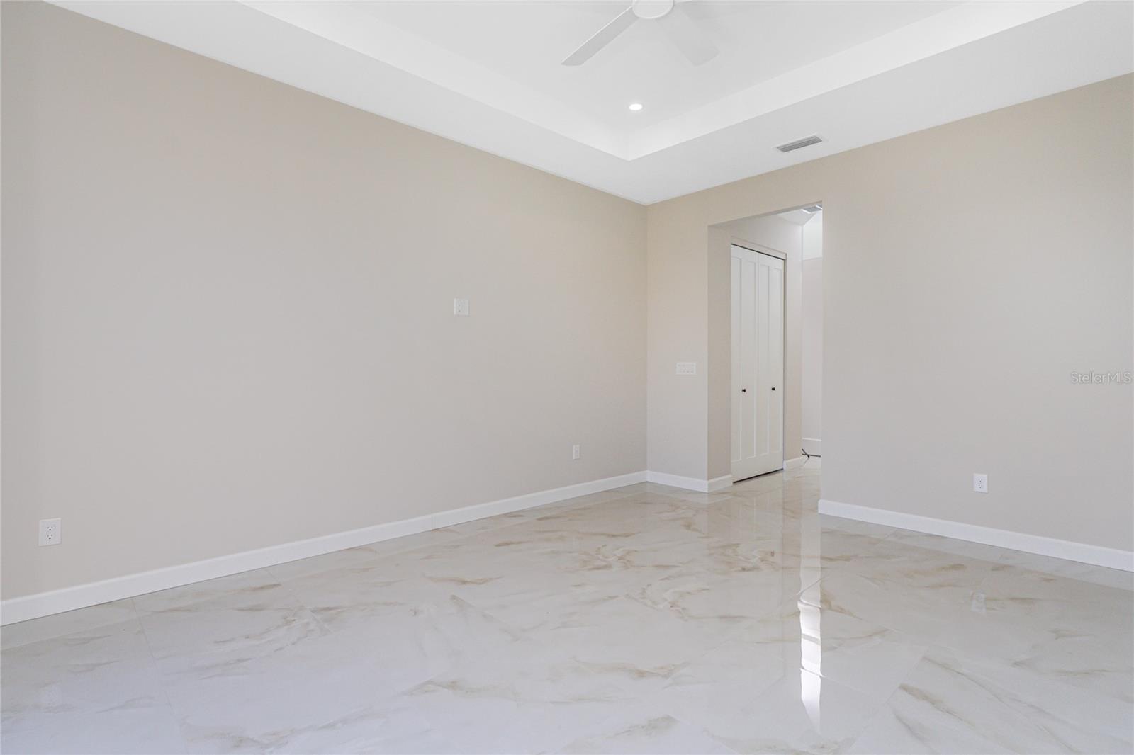 Image 30 of 45 For 242 Brig Circle W