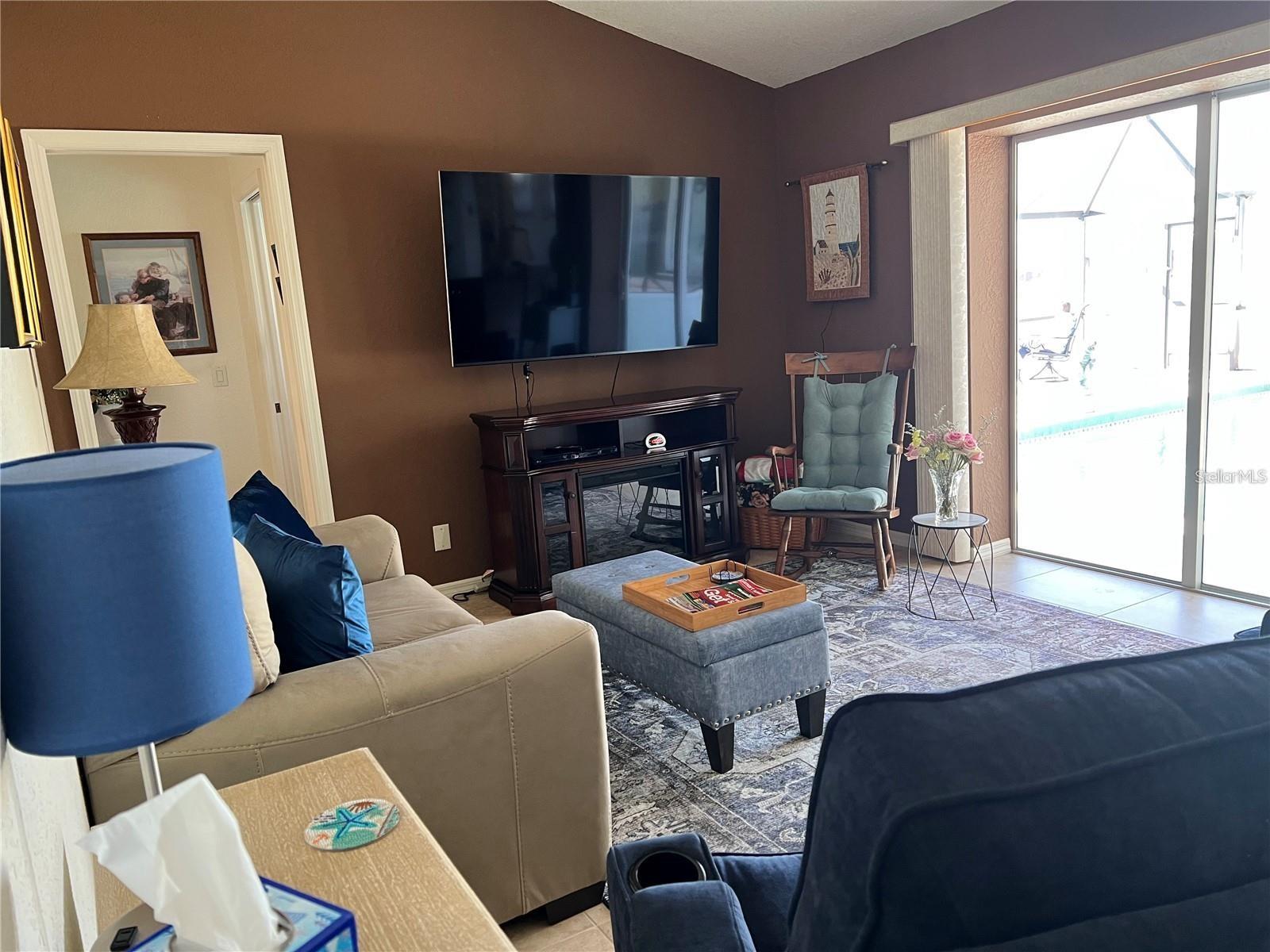 Image 18 of 49 For 9458 Melody Circle