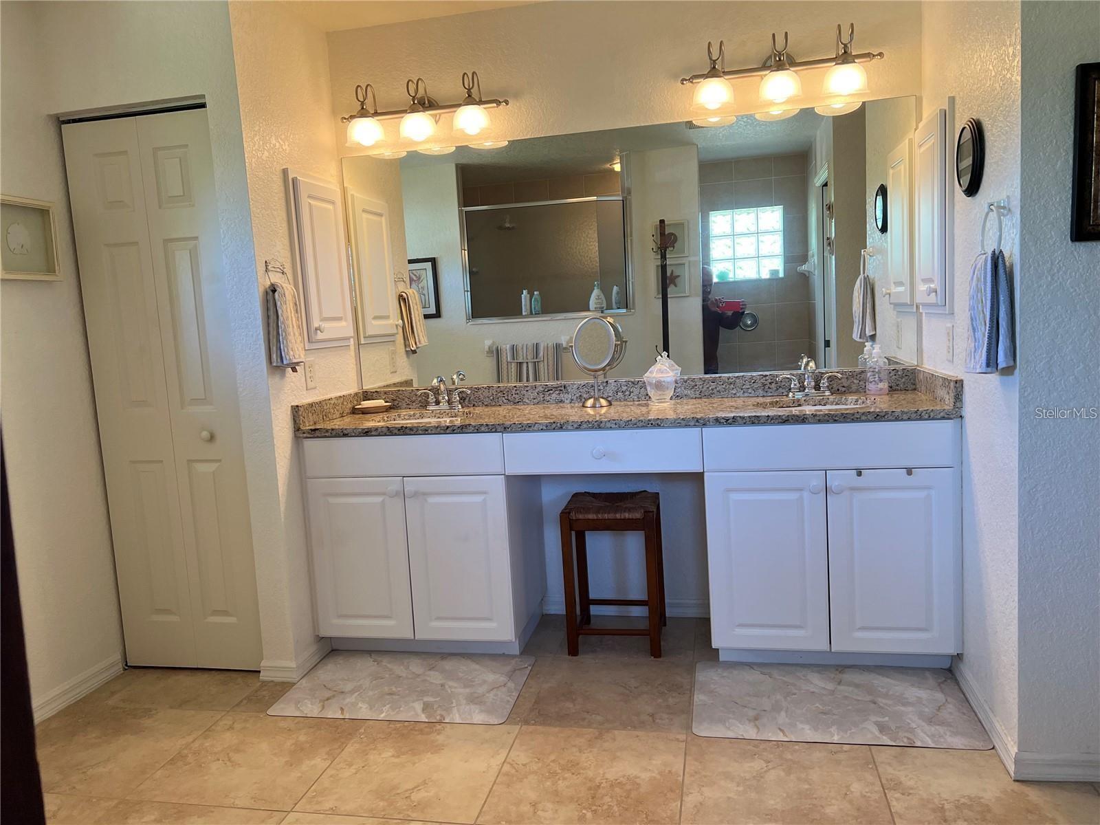 Image 30 of 49 For 9458 Melody Circle