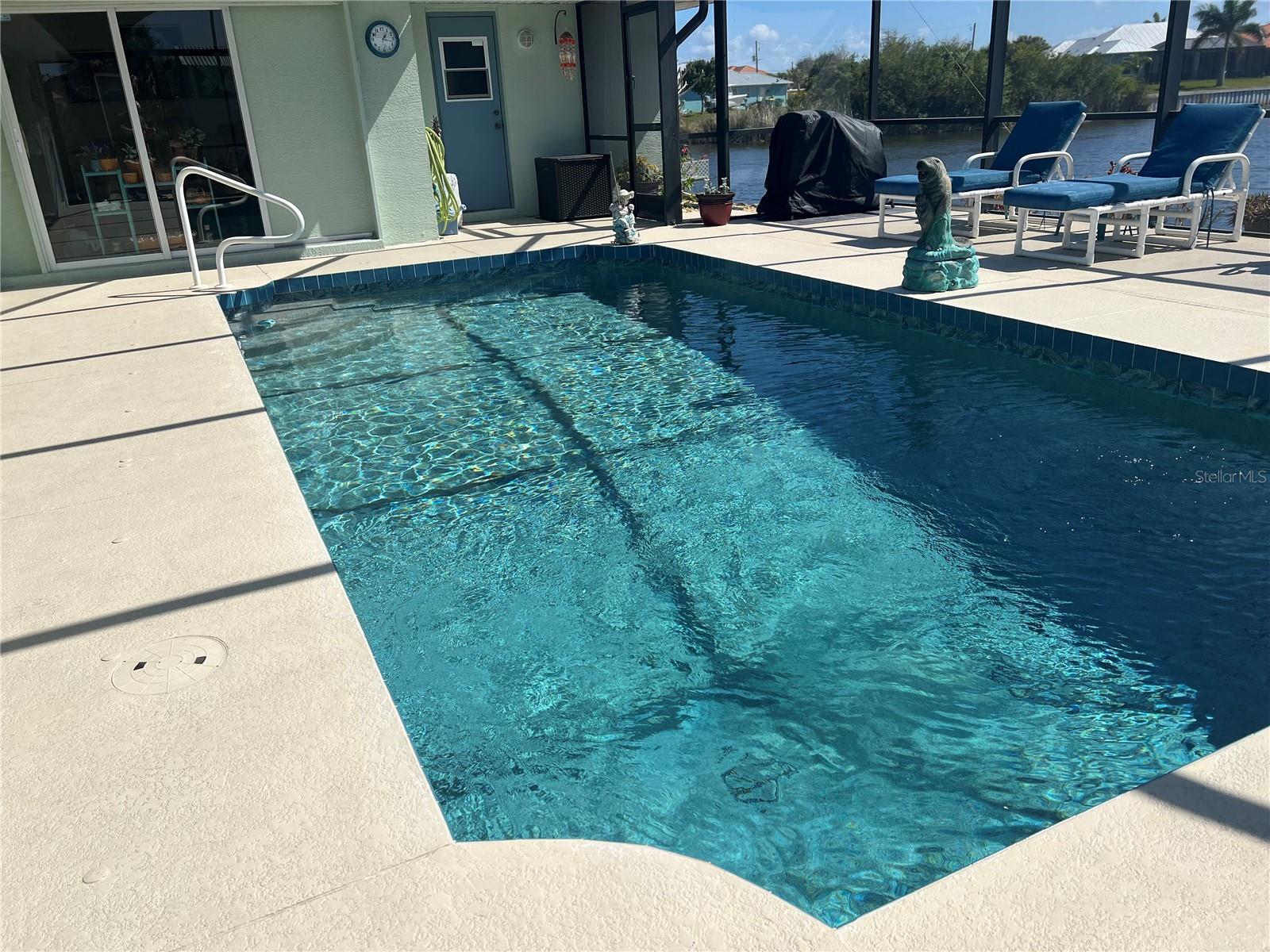 Image 4 of 49 For 9458 Melody Circle