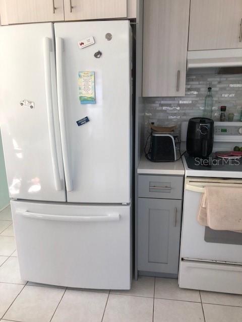 Listing photo id 9 for 1070 Lampp Drive