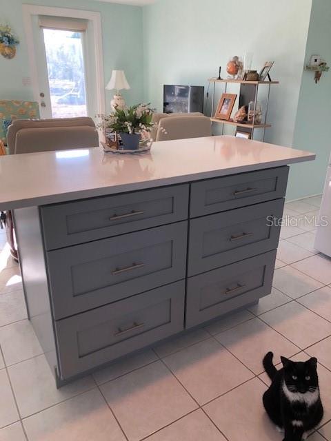 Listing photo id 11 for 1070 Lampp Drive