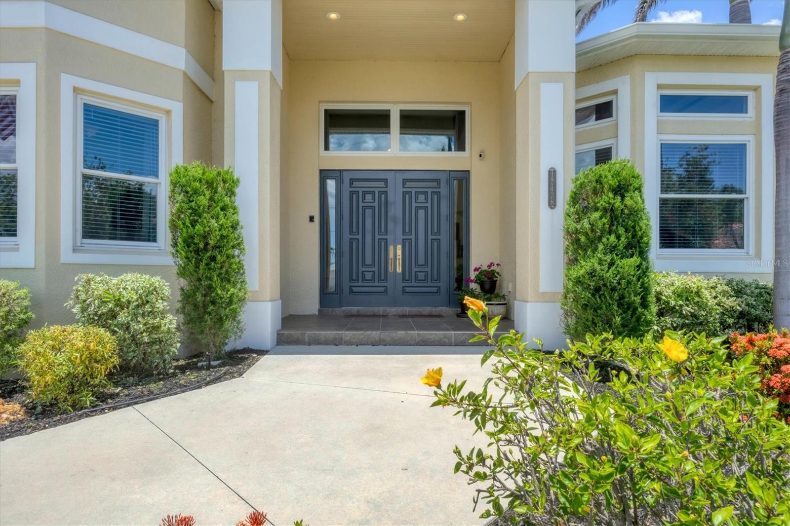 Image 11 of 75 For 12438 Prather Avenue