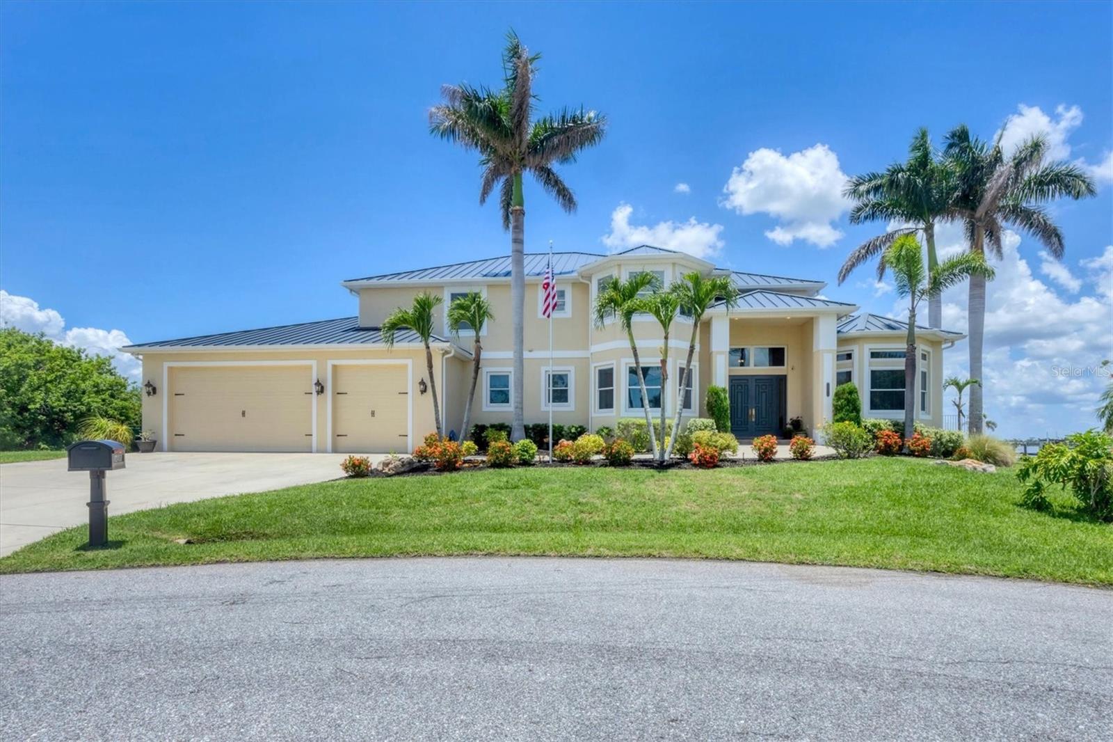 Image 4 of 75 For 12438 Prather Avenue