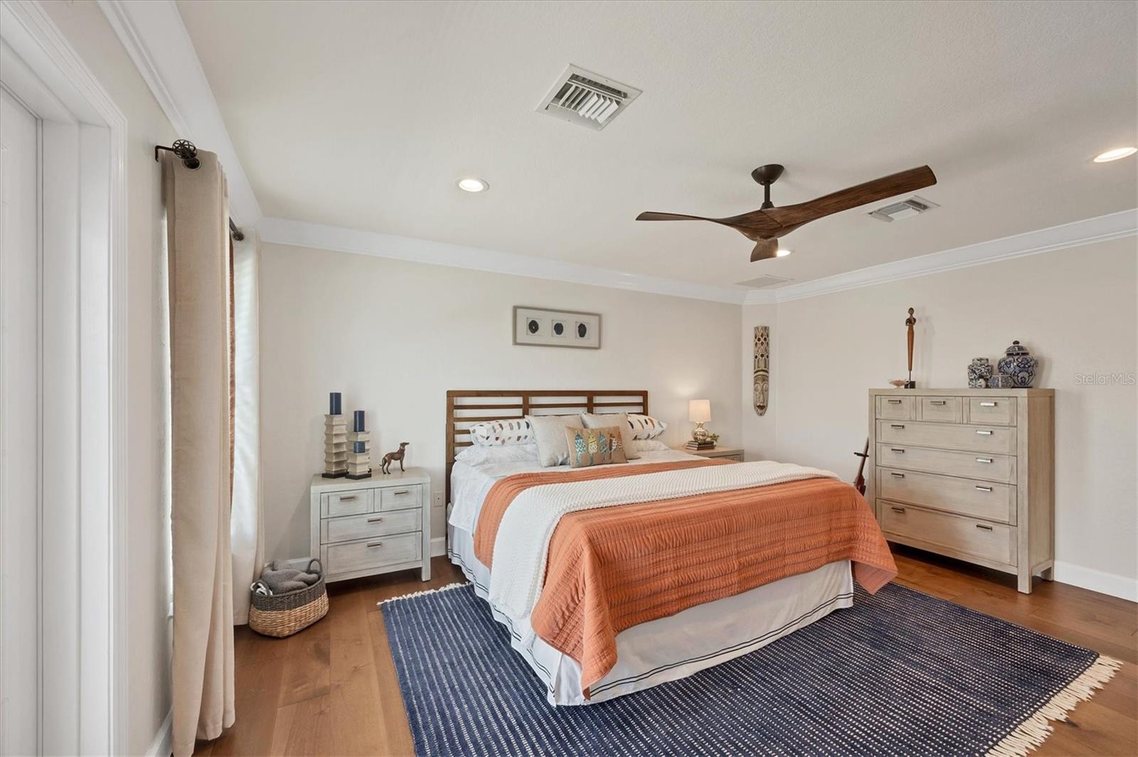 Image 41 of 75 For 12438 Prather Avenue