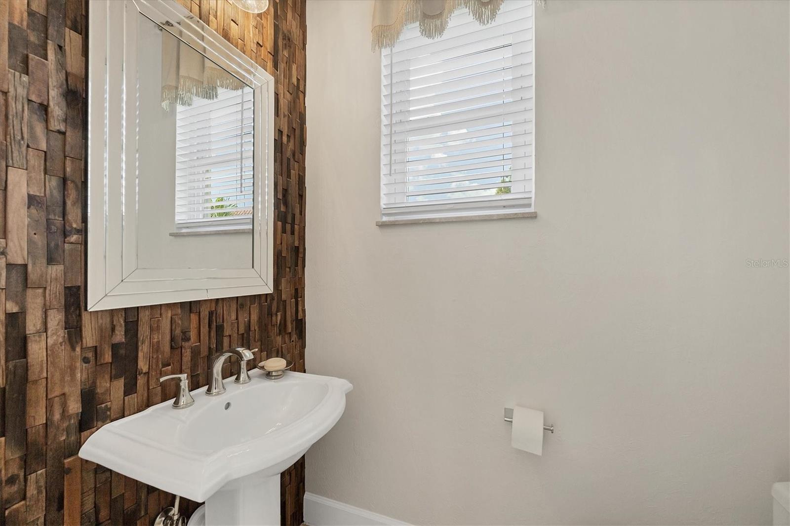 Image 50 of 75 For 12438 Prather Avenue