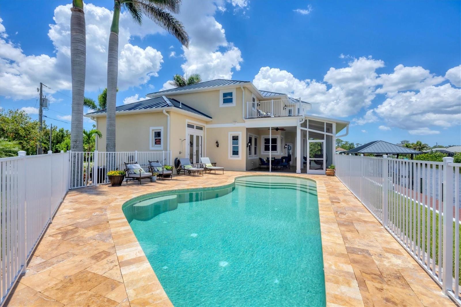 Image 57 of 75 For 12438 Prather Avenue