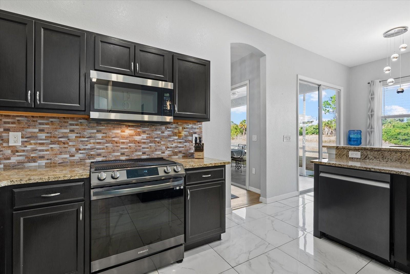 Image 17 of 34 For 2668 Clovelon Street