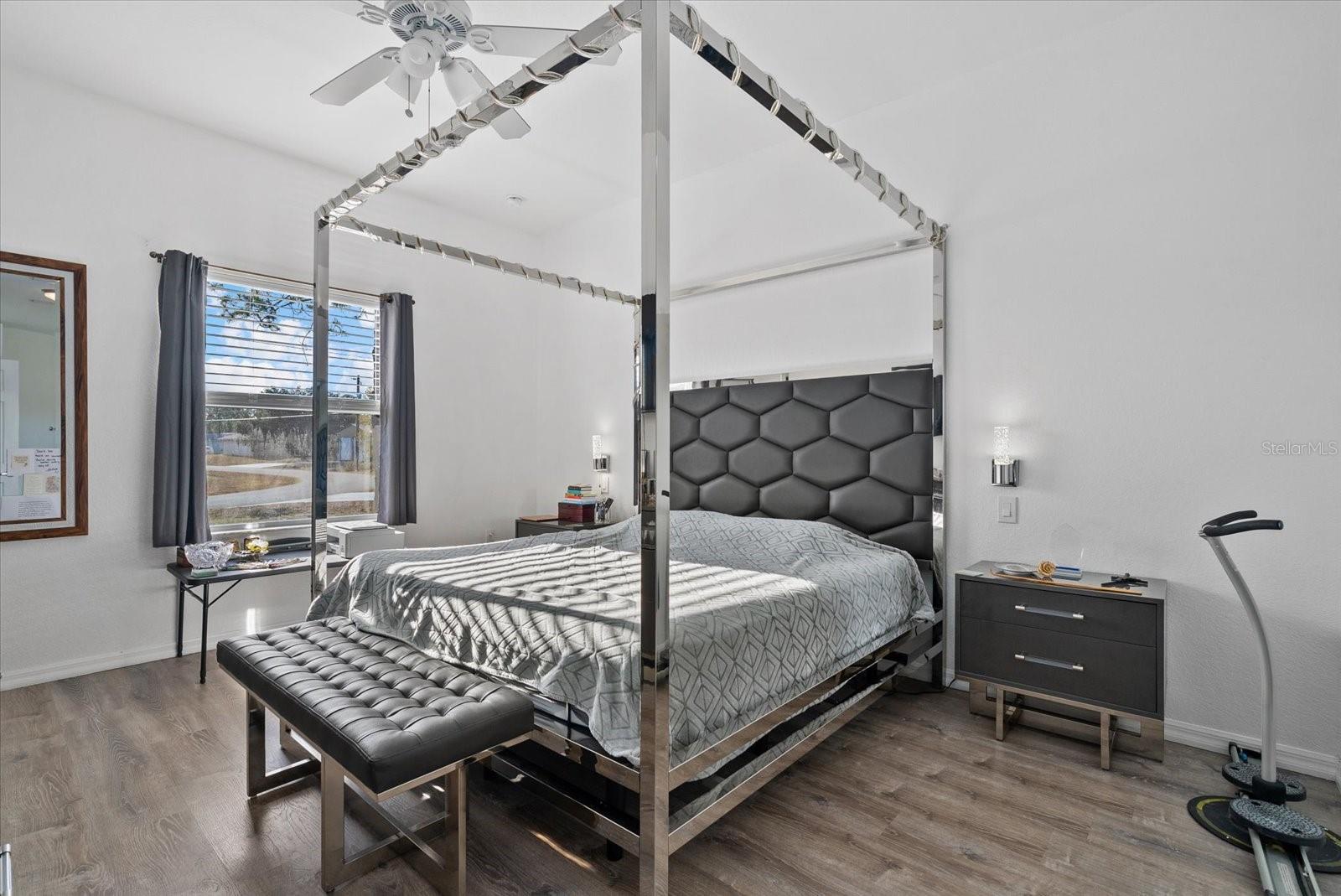 Image 25 of 34 For 2668 Clovelon Street