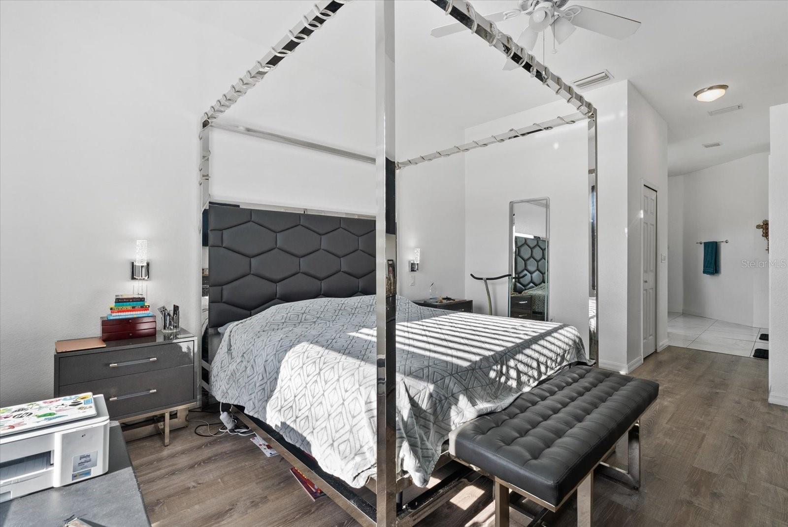 Image 26 of 34 For 2668 Clovelon Street