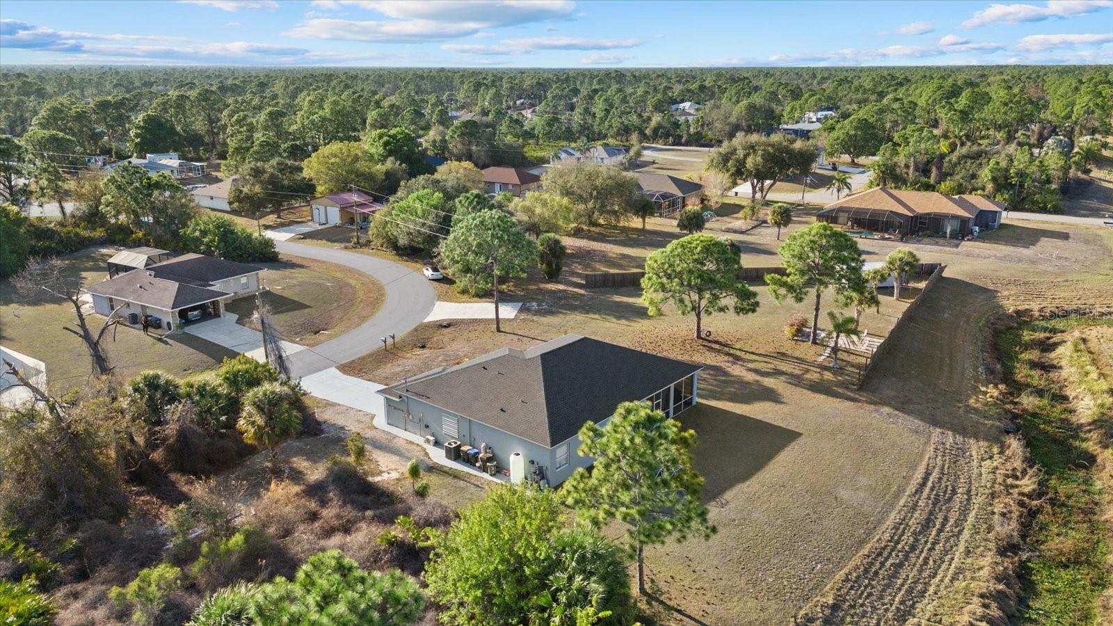 Image 3 of 34 For 2668 Clovelon Street