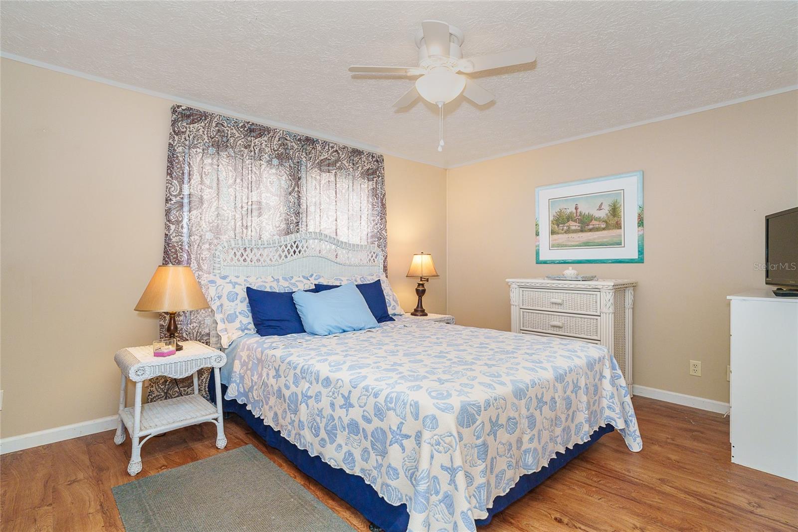 Image 20 of 46 For 8320 Riverside Drive 94