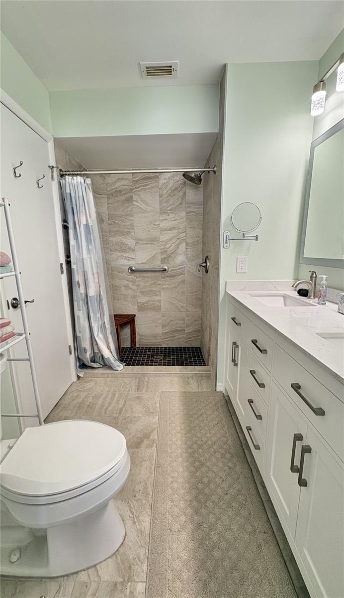 Image 5 of 14 For 6468 Hamlet Drive 4b