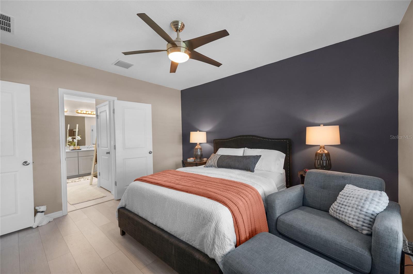 Image 18 of 55 For 6236 Springmont Loop