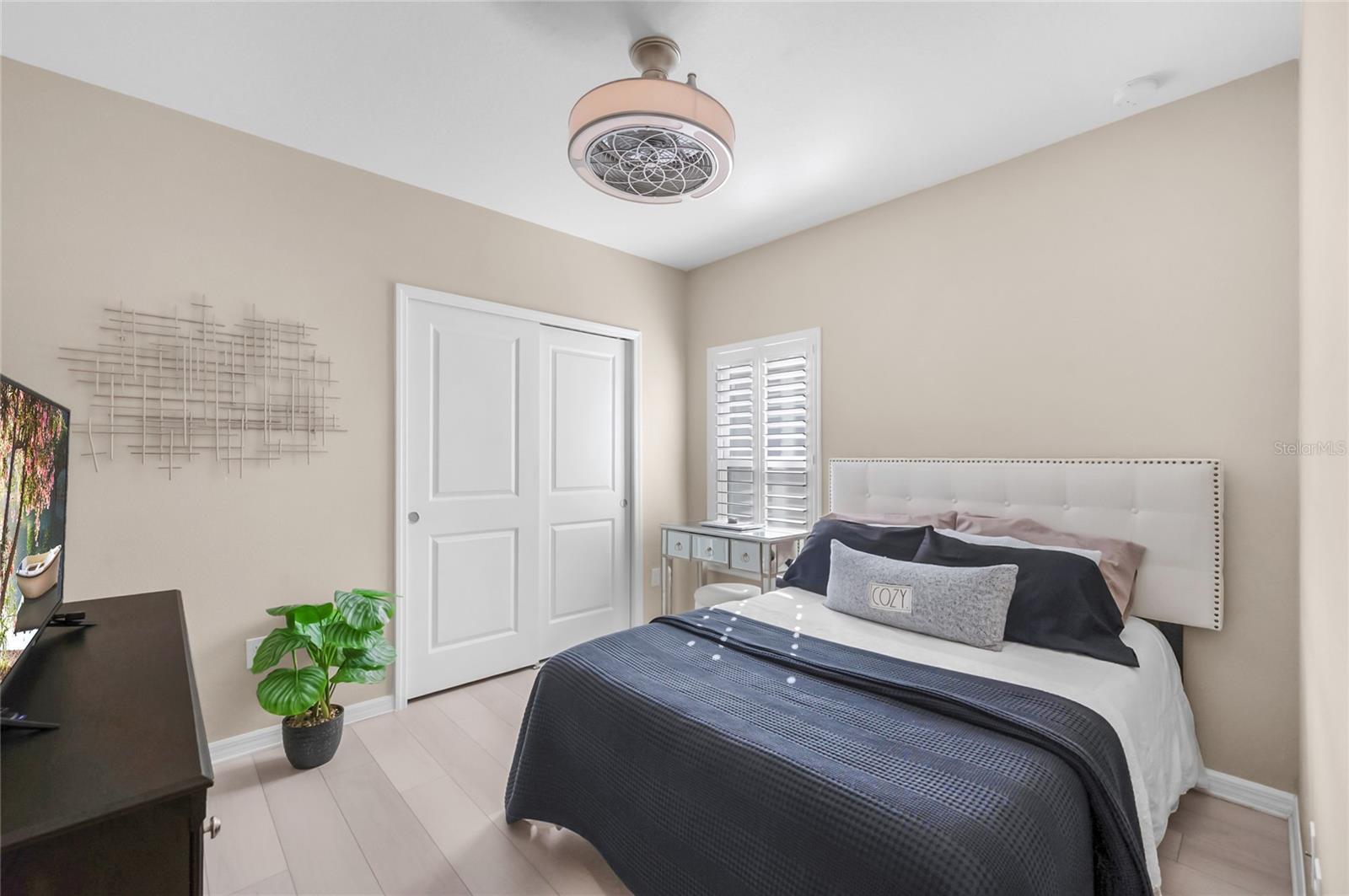 Image 23 of 55 For 6236 Springmont Loop