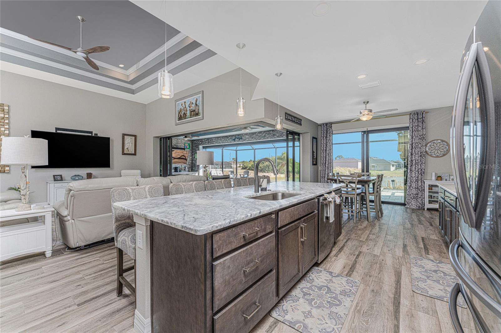 Image 17 of 86 For 401 Albatross Road