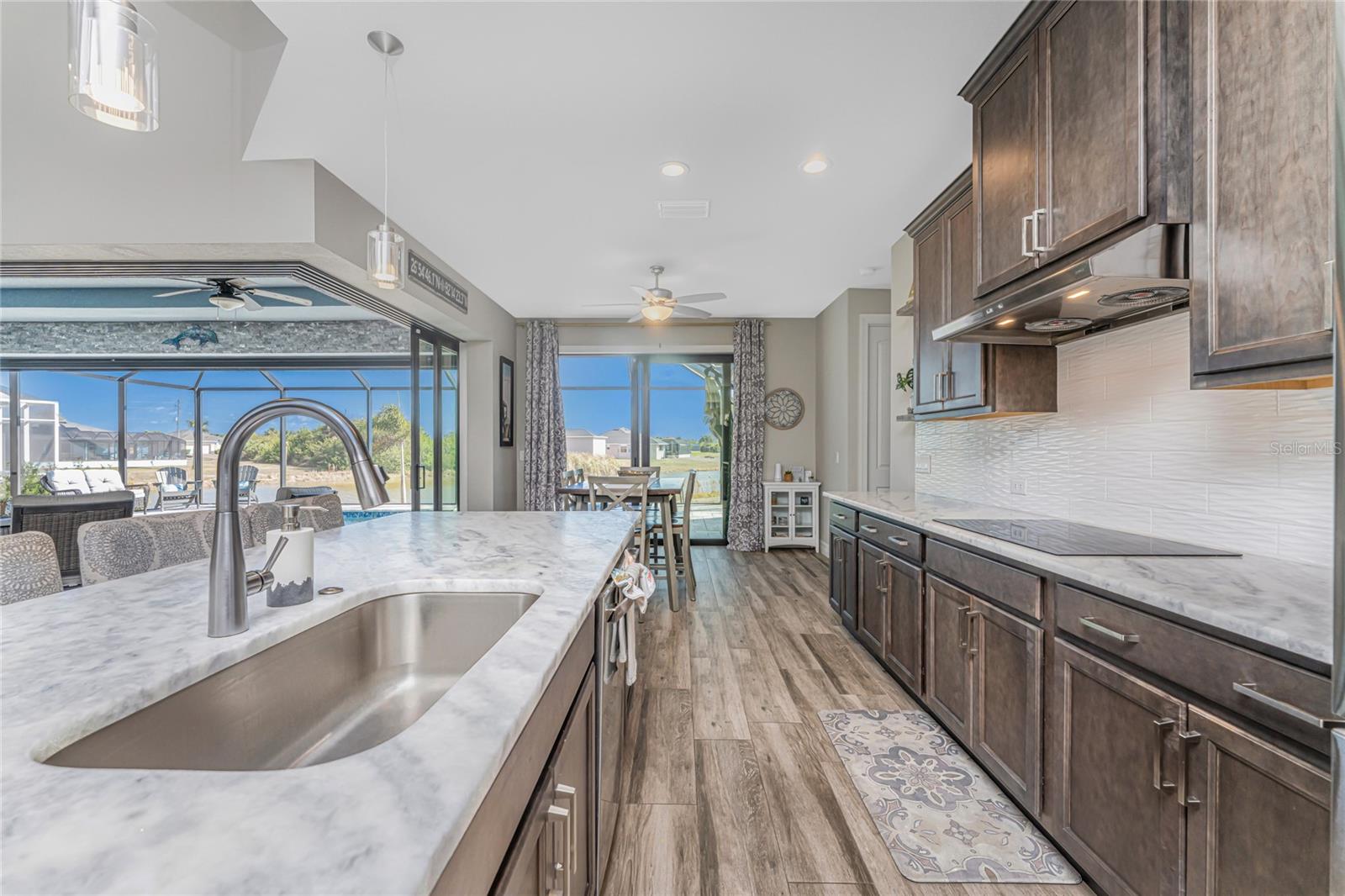 Image 18 of 86 For 401 Albatross Road