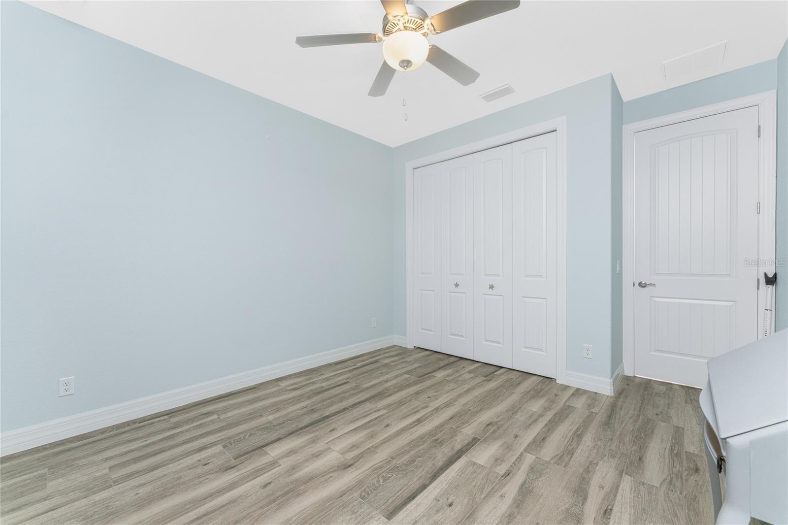 Image 32 of 86 For 401 Albatross Road