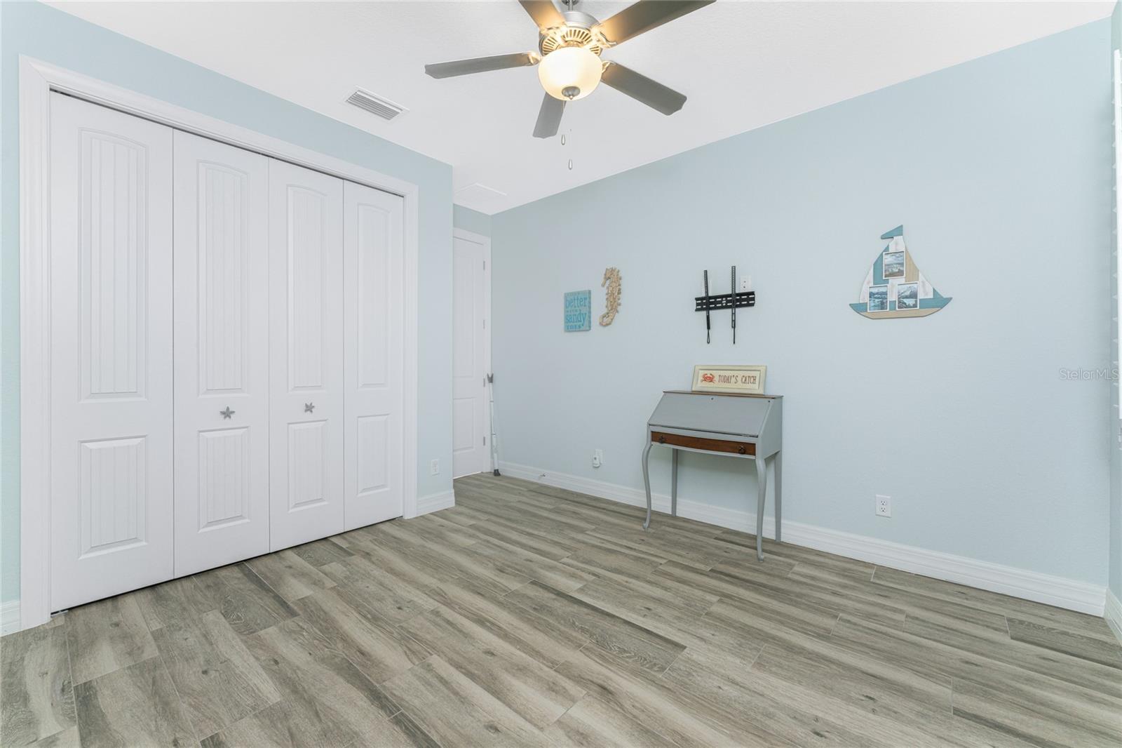 Image 33 of 86 For 401 Albatross Road