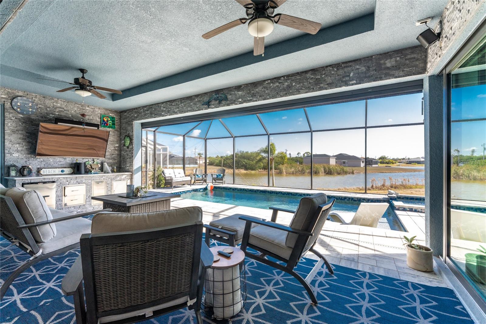 Image 48 of 86 For 401 Albatross Road