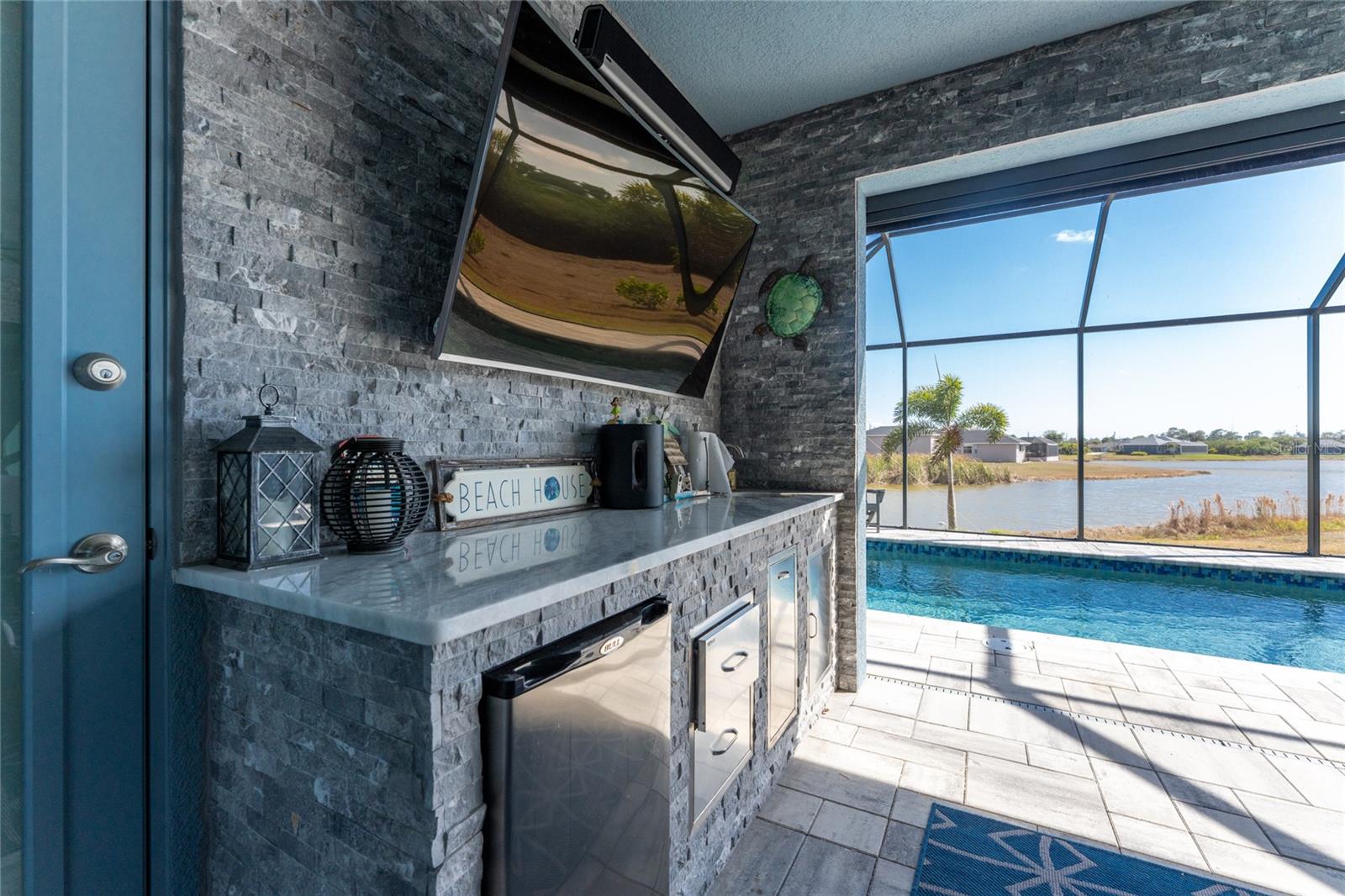 Image 49 of 86 For 401 Albatross Road