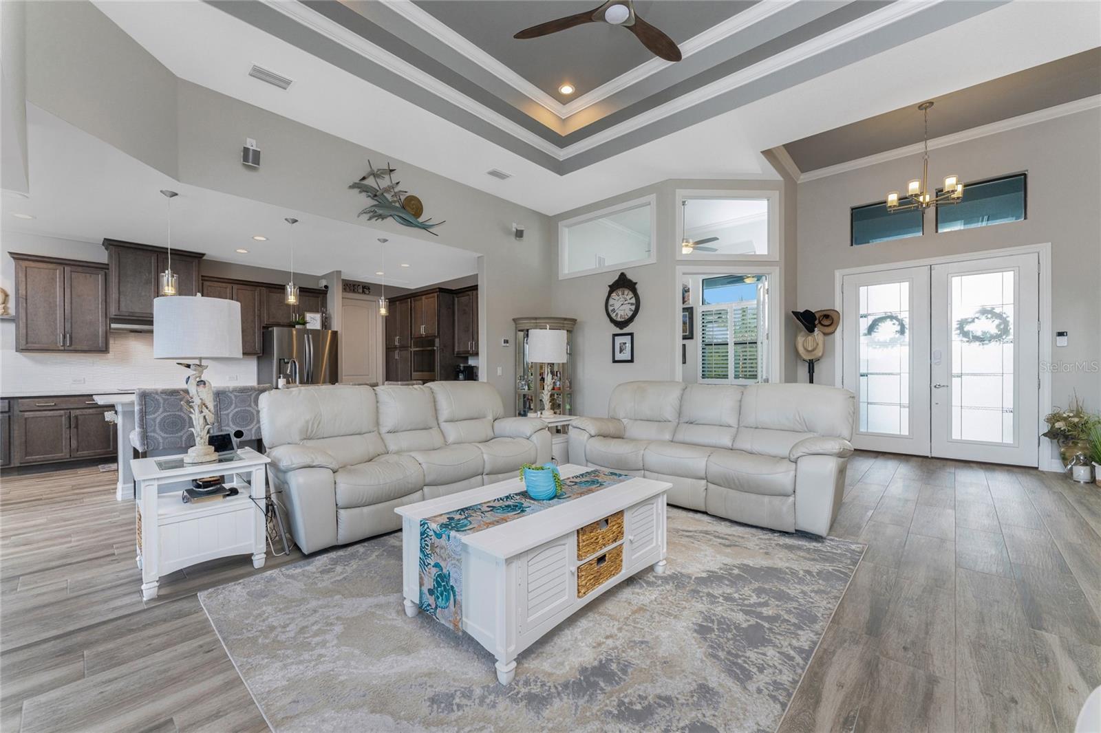 Image 6 of 86 For 401 Albatross Road