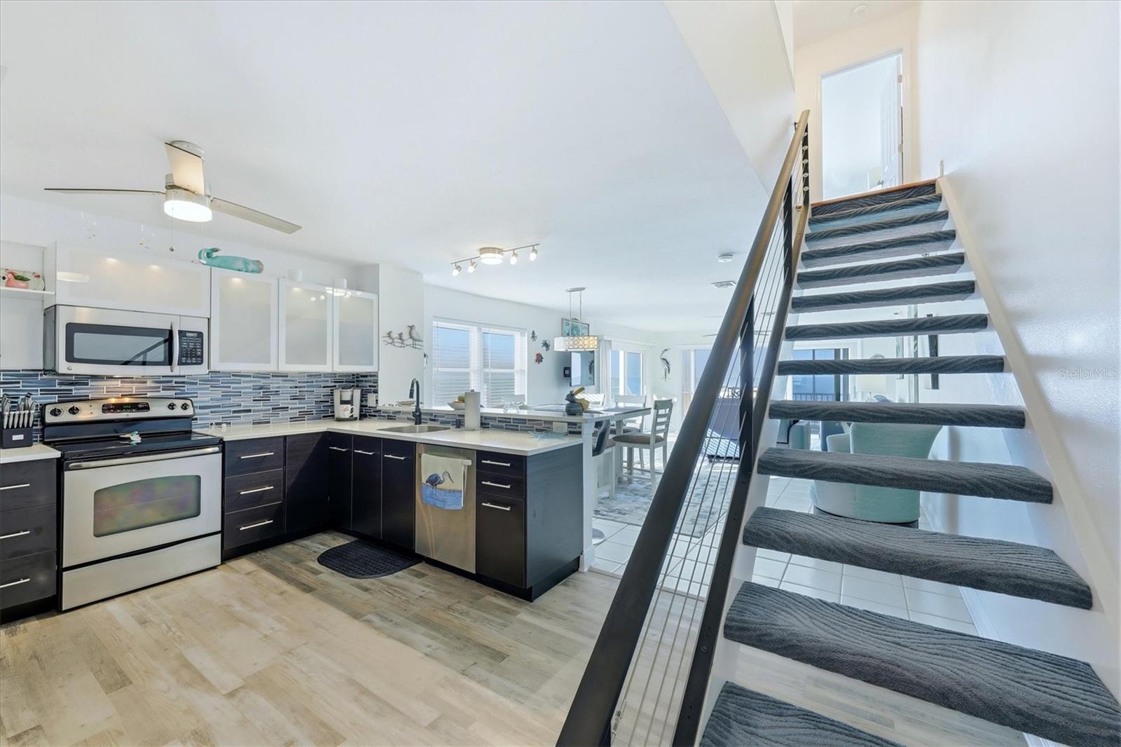 Image 14 of 46 For 221 Gulf Boulevard A