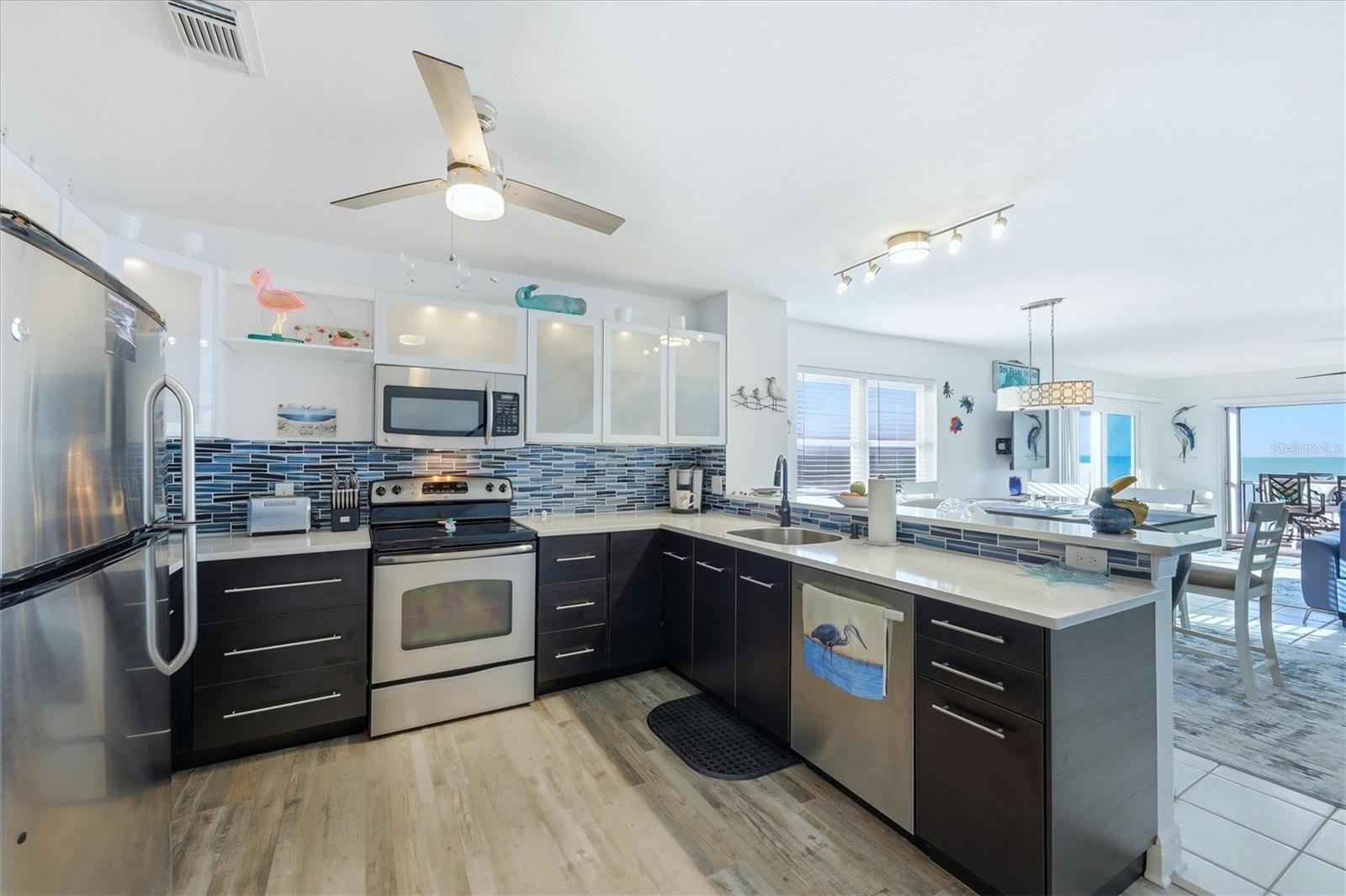 Image 15 of 46 For 221 Gulf Boulevard A