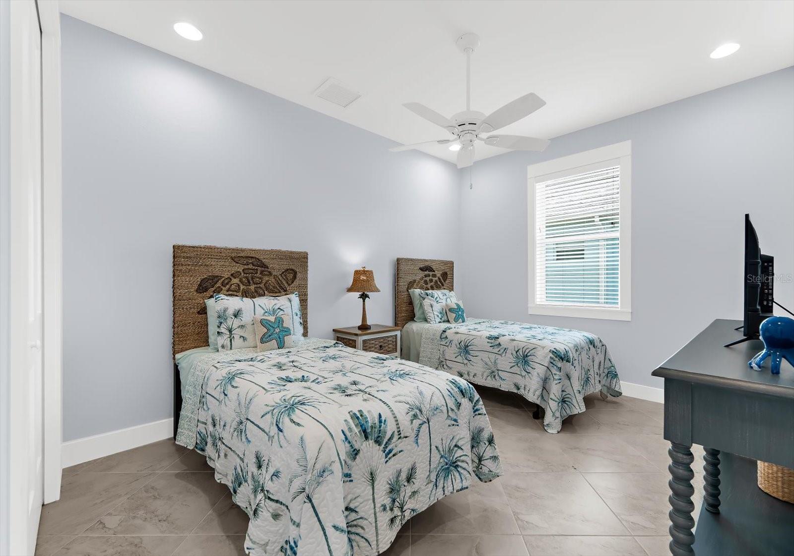 Image 26 of 57 For 15380 Alsask Circle