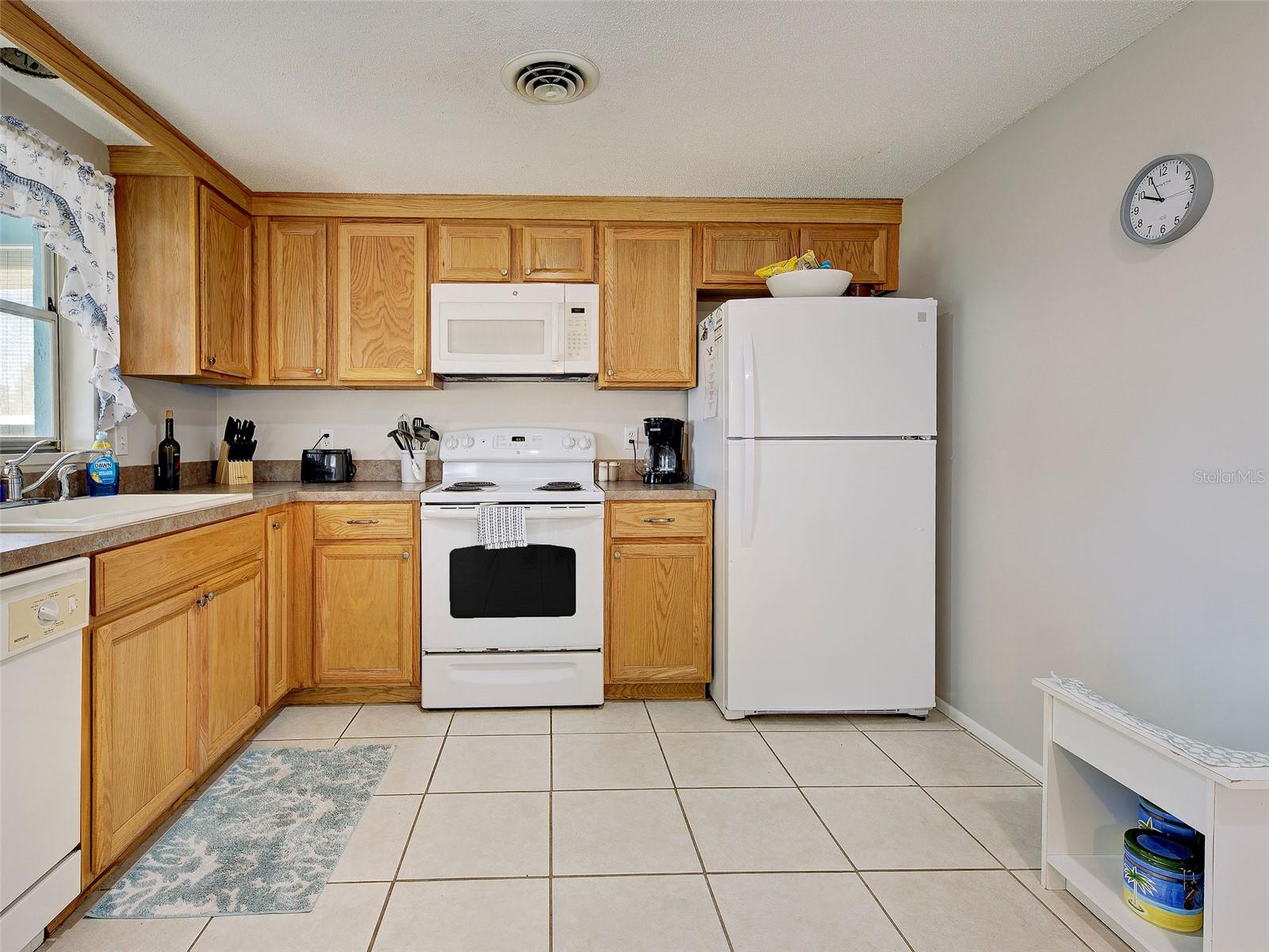 Image 15 of 39 For 1533 Crest Drive