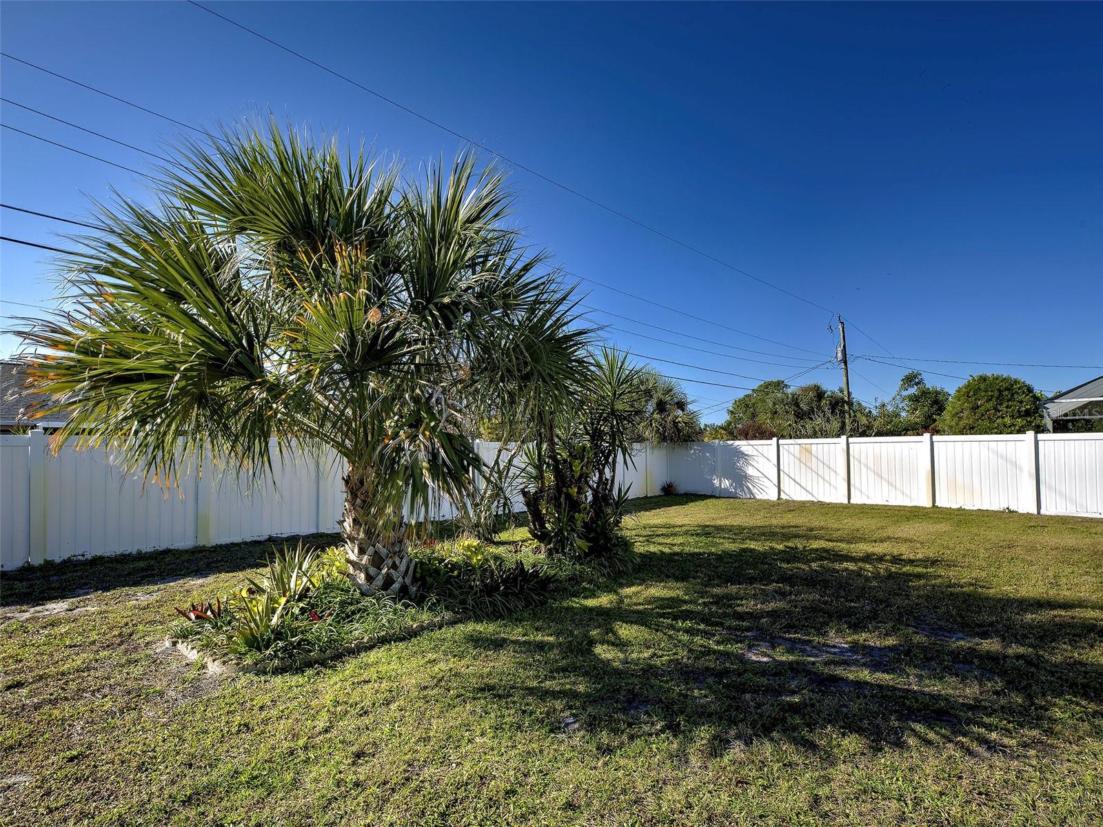 Image 31 of 39 For 1533 Crest Drive