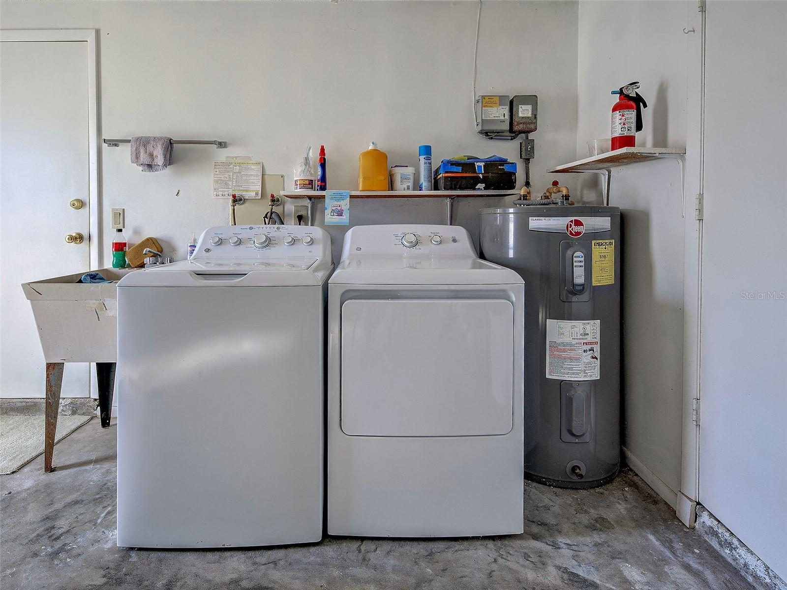 Image 34 of 39 For 1533 Crest Drive