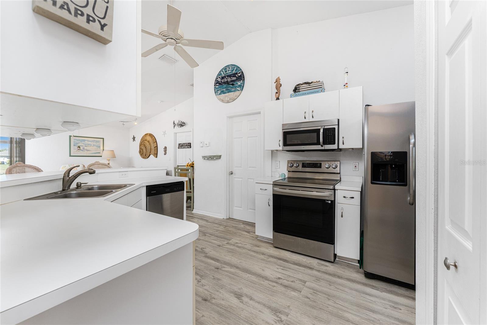 Image 15 of 71 For 9300 Miami Circle