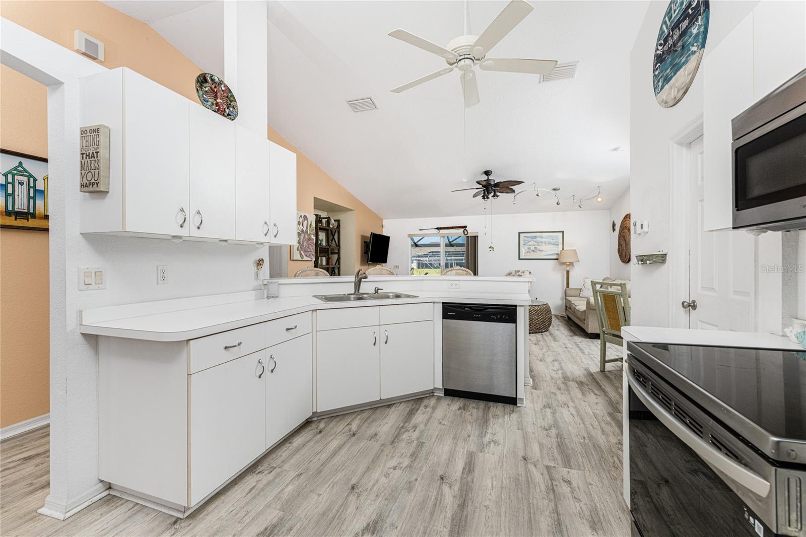 Image 16 of 71 For 9300 Miami Circle