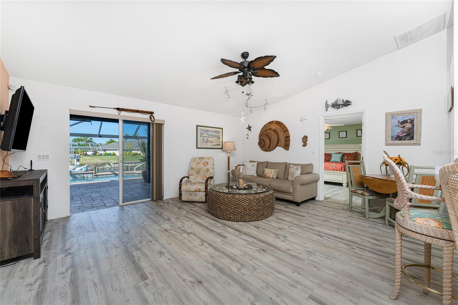 Image 20 of 71 For 9300 Miami Circle