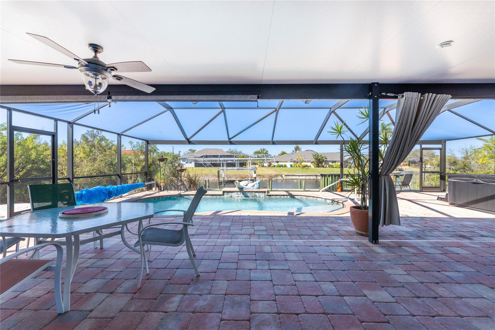 Image 37 of 71 For 9300 Miami Circle